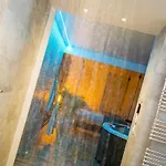 Love hotel Cabinet De Reveries