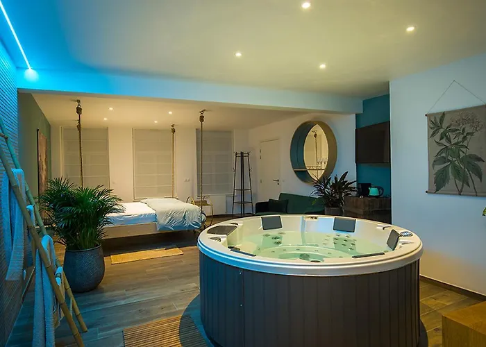 Cabinet De Reveries Timebasishotel Cassel